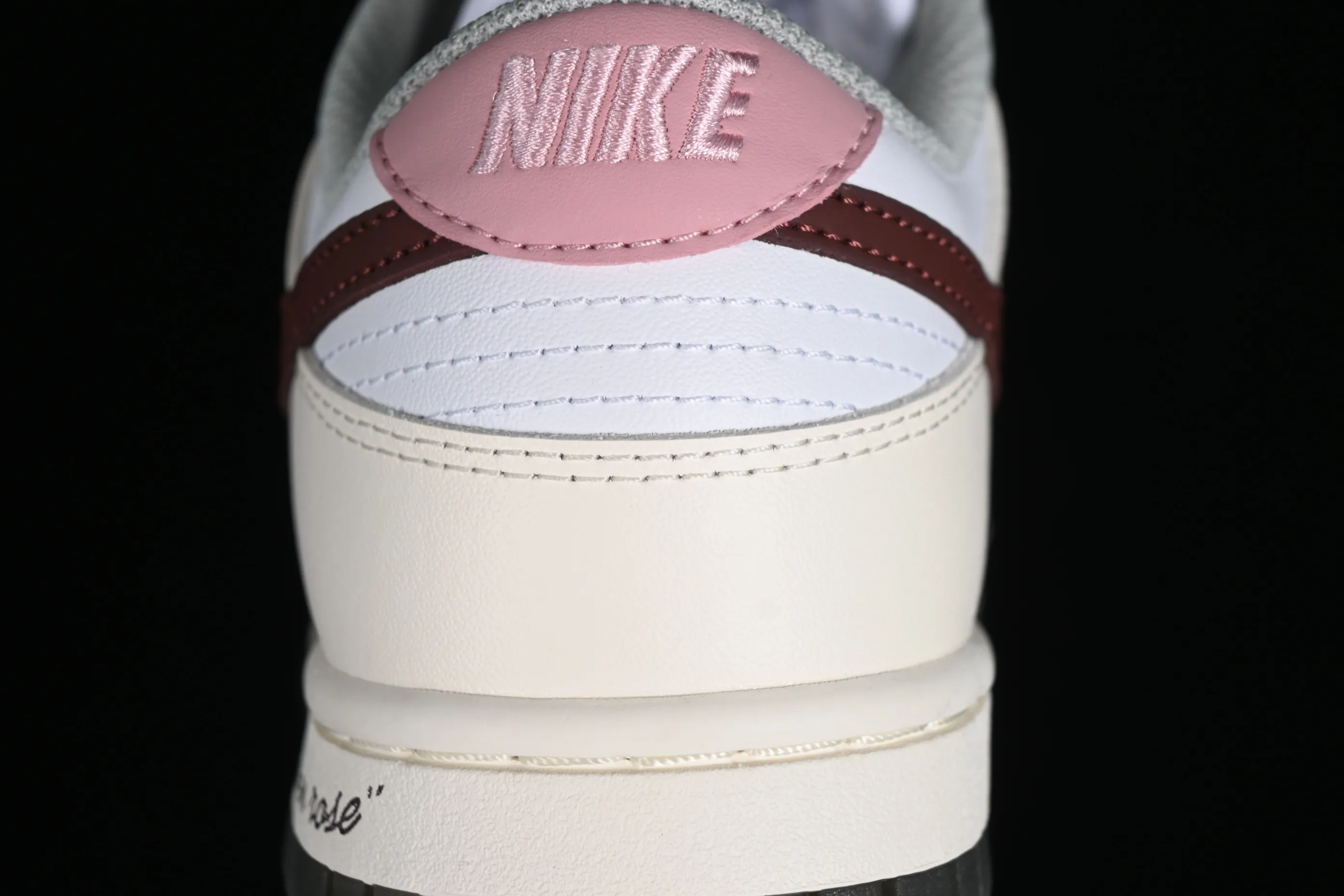 All categories Nk SB Dunk series Nk SB Dunk Low low-top sneakers Nk Dunk Low Valentine's Day limited SB low-top sports and leisure sneakers DD1503-117